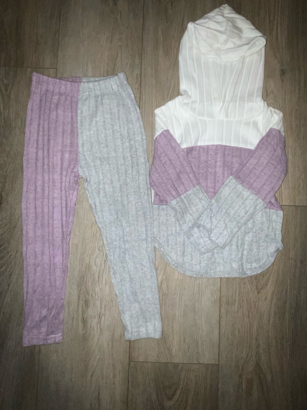 Amazon Girls Colorblock Hoodie & Leggings Set - White, Pink, Gray